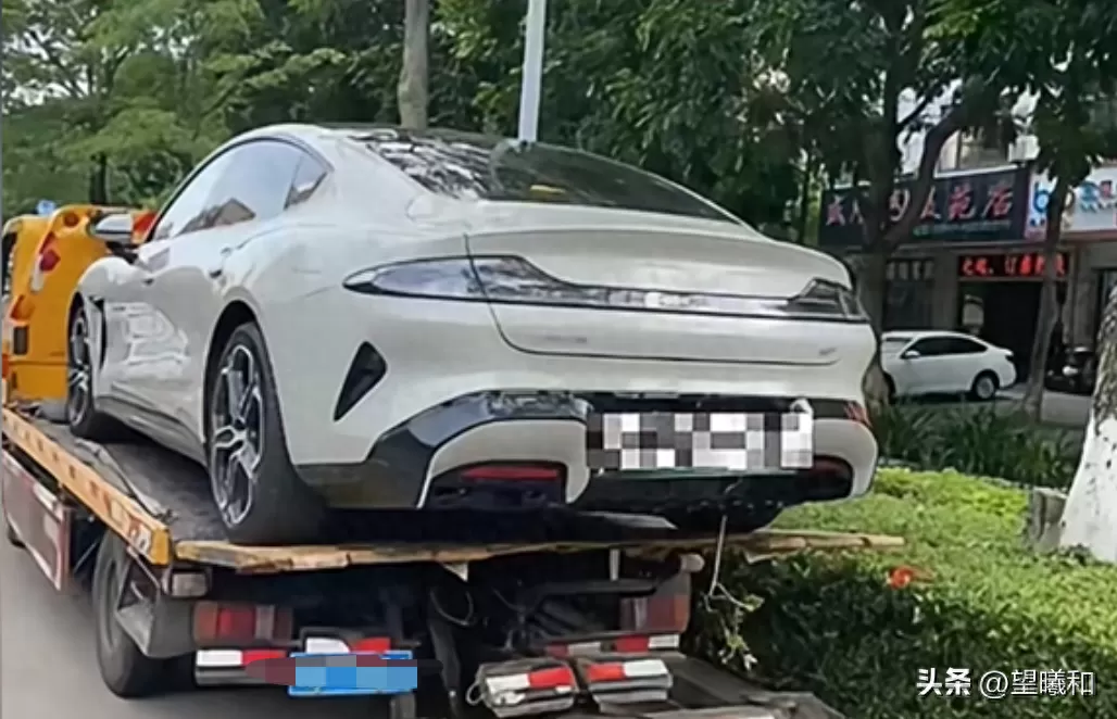 Xiaomi SU7 New Car Breaks Down After Just 39 Kilometers; Customer Service: No Replacement Cars Available, Negotiating a Refund