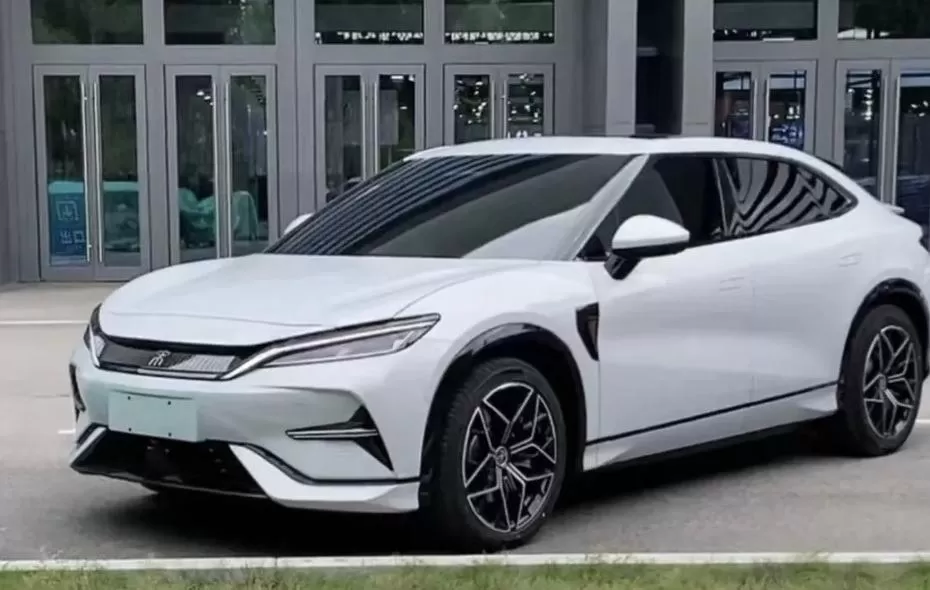 BYD Song L's Multiple Color Variants Revealed