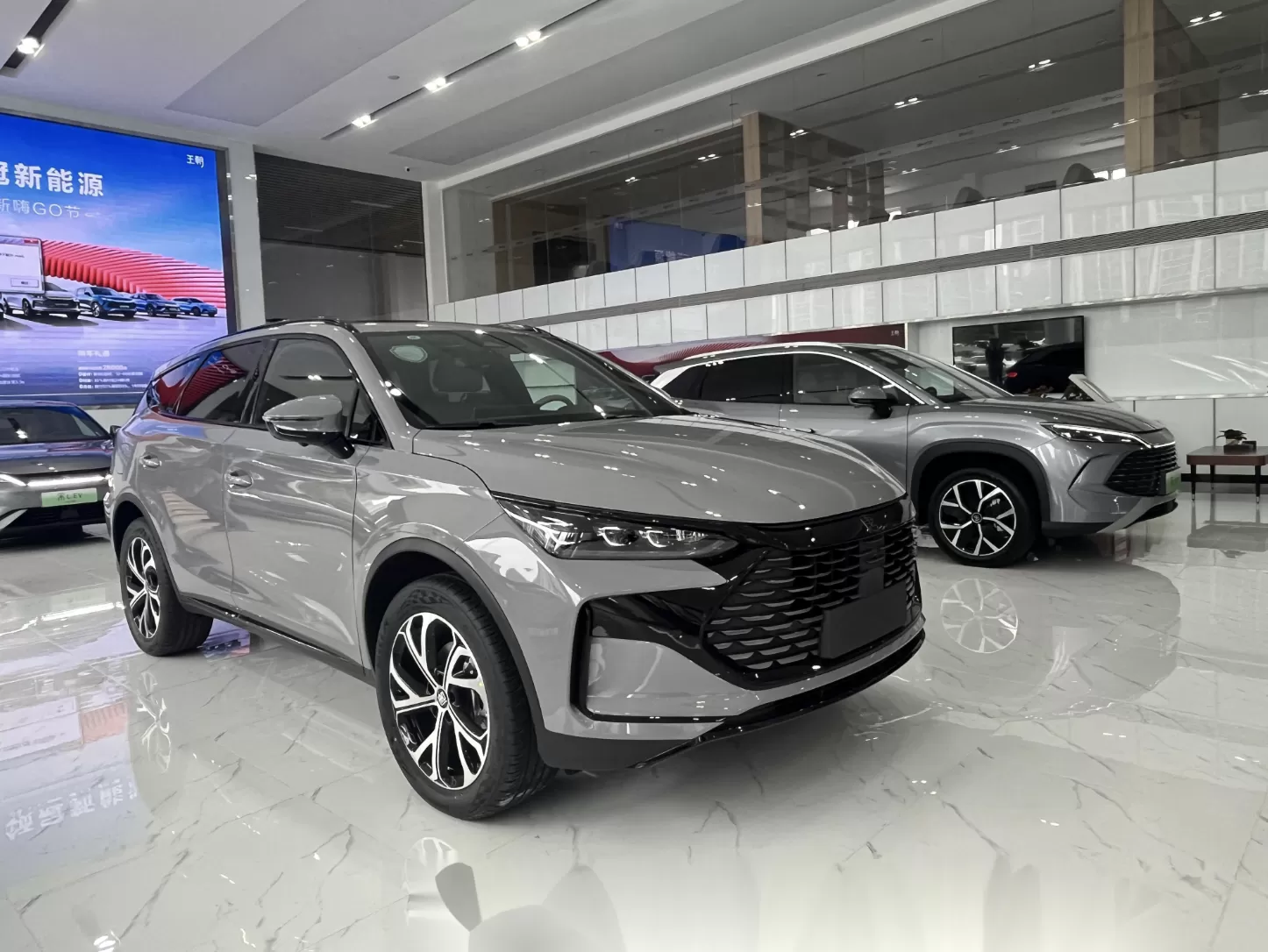 Equipped with Fifth-Generation DM Hybrid Technology: BYD Tang DM-i Launched. Which of the Four Models Offers the Best Value?